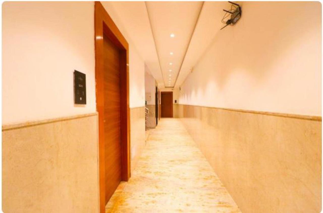 Hotel Royal Sky Luxury Near Delhi Airport نيودلهي المظهر الخارجي الصورة